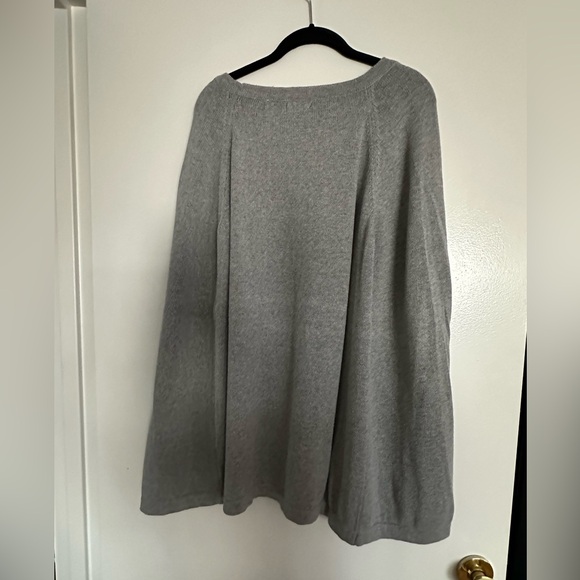 IMAN Poncho - Picture 8 of 15